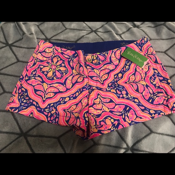 Lilly Pulitzer Pants - NWT Lilly Pulitzer Kerrie Short Can’t Resist, 10